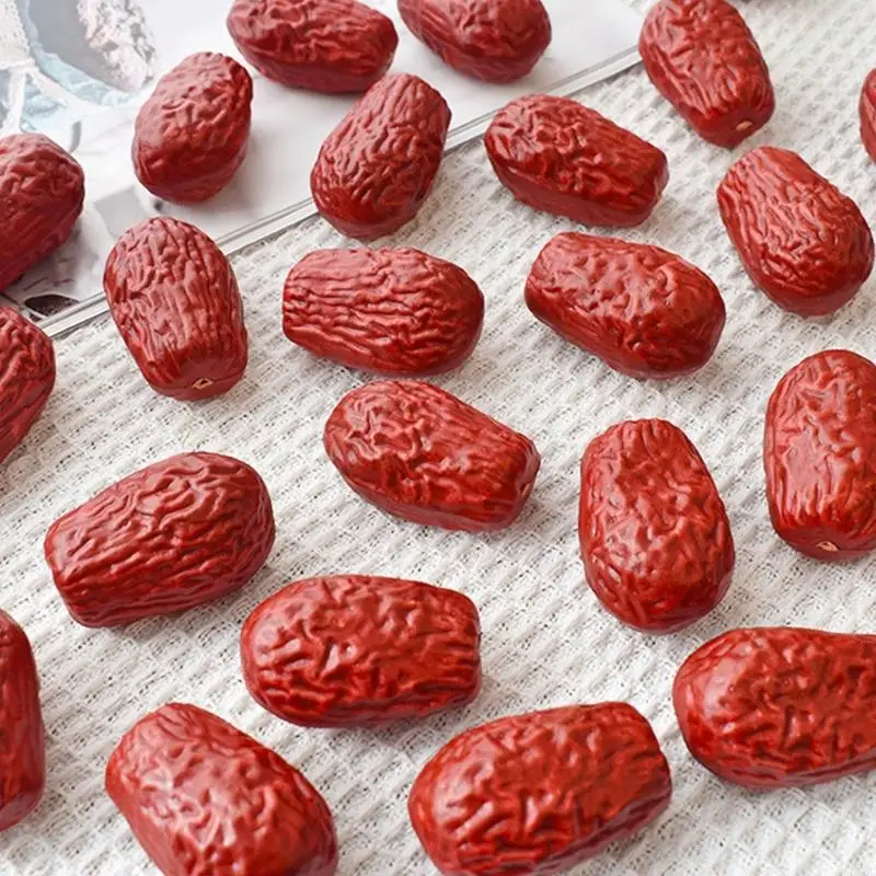 Pacchetto LX0C 50 frutti plastica realistica del giujube artificiale per decori per feste natalizie