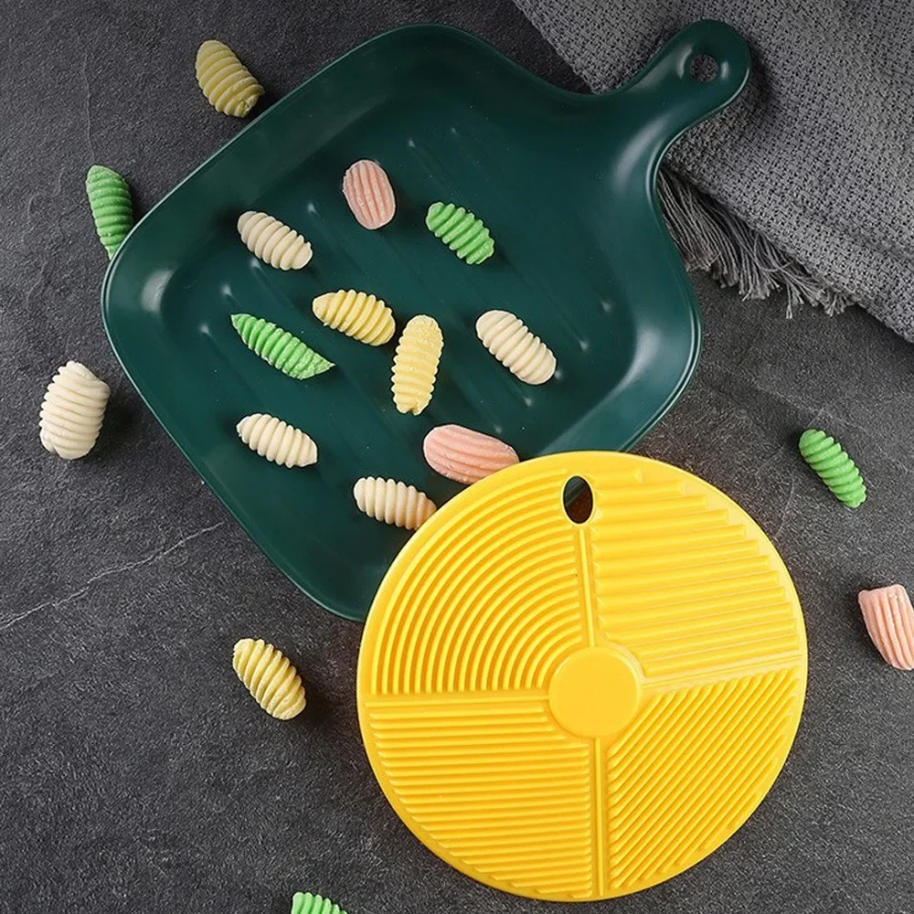 New Spaghetti Macaroni Pasta Board DIY Gnocchi Making Mold Plastic Handmade Kitchen Tool Food Supplement for Household