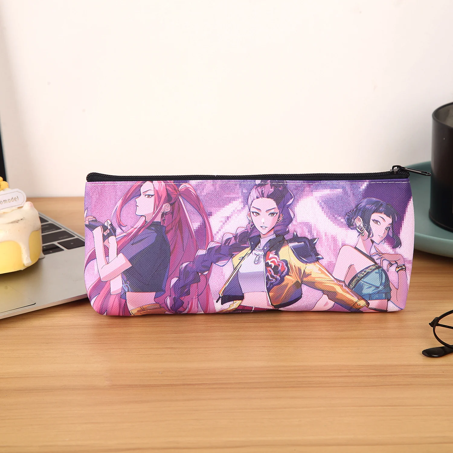 Neue Anime-Gruppen-Federtasche, niedliche PU-Schreibwarentasche mit großem Fassungsvermögen, einlagige Aufbewahrungstasche, ideales Geschenk für Kinder