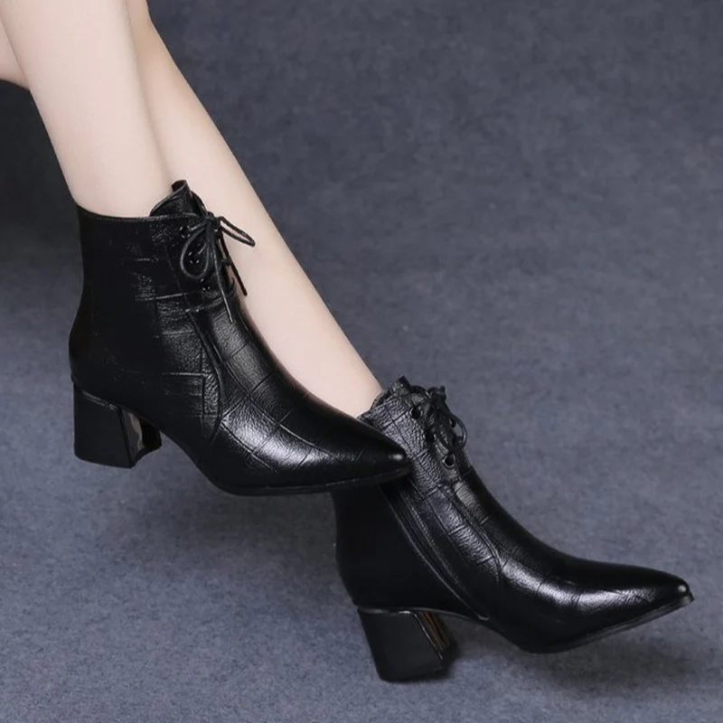 Pointed Toe Snow Ankle Boots for Women Mid Heels Fashion Pumps Winter Leather Lace Up Chelsea Boots 2024 Trend Goth Zapatos Lady