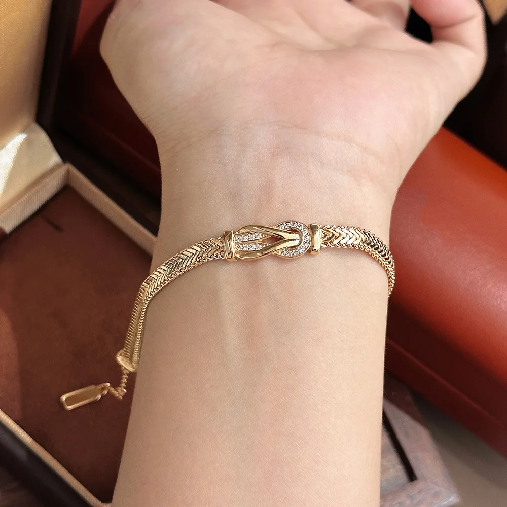 

Versatile Champagne Gold Snake Bone Bracelet - Horseshoe Buckle, Delicate Light Luxury Daily Wear Bangle