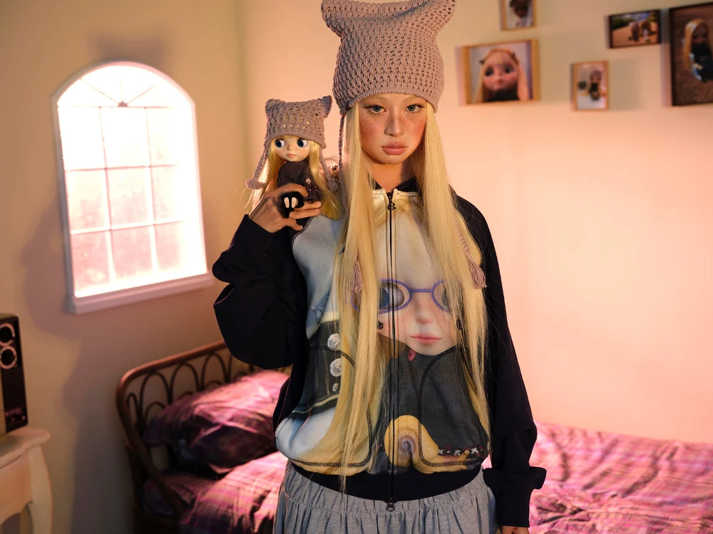 Cartoon Doll Design Hoodies Zipper Sweatshirt Jackets Casual Early Spring New Korean Style Model Female Loose Fit Long Sleeve