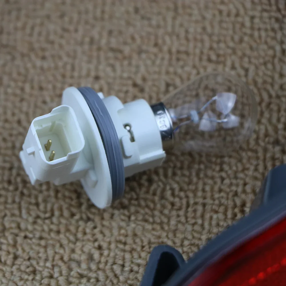 Left Right Rear Bumper Tail Light Lamp Pair Cover Reflector For Volvo XC60 2008 2009 2010 2011 2012 2013 30763323 30763322