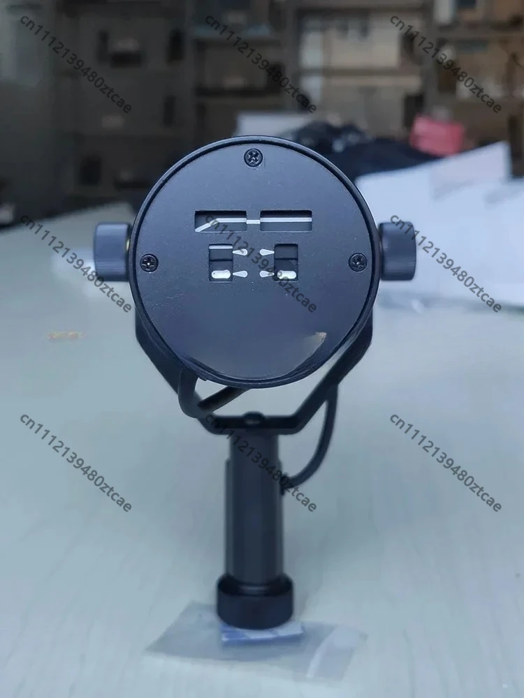Cardioid Dynamic Studio Microphone, Professional Vocal RecordingBroadcast Mic for PodcastingStreaming and Studio Voice Recording