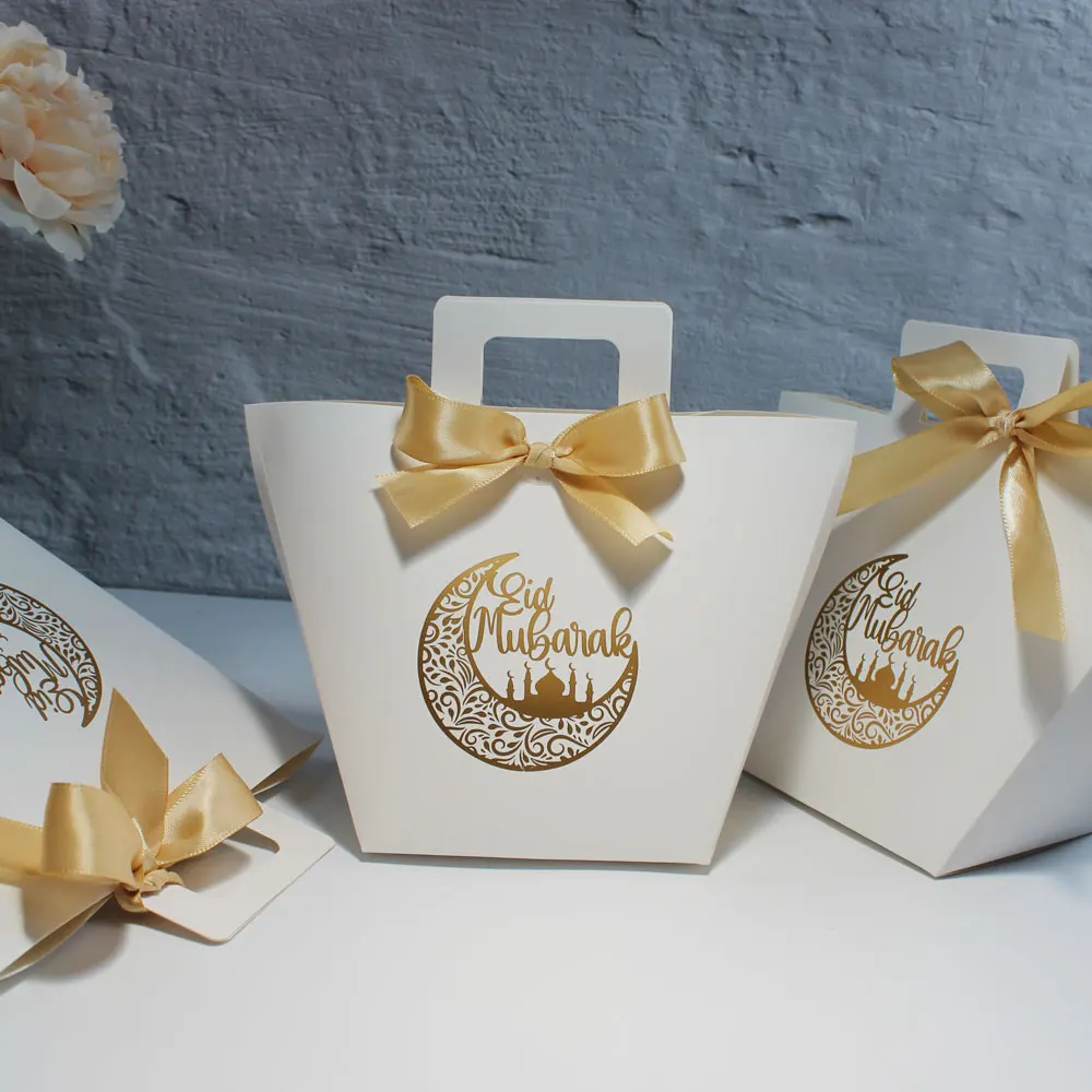 EID Mubarak Moon-Style Gift Candy Box with Gold Stamp for Islamic Ramadan Kareem Iftar and Hajj Decoration