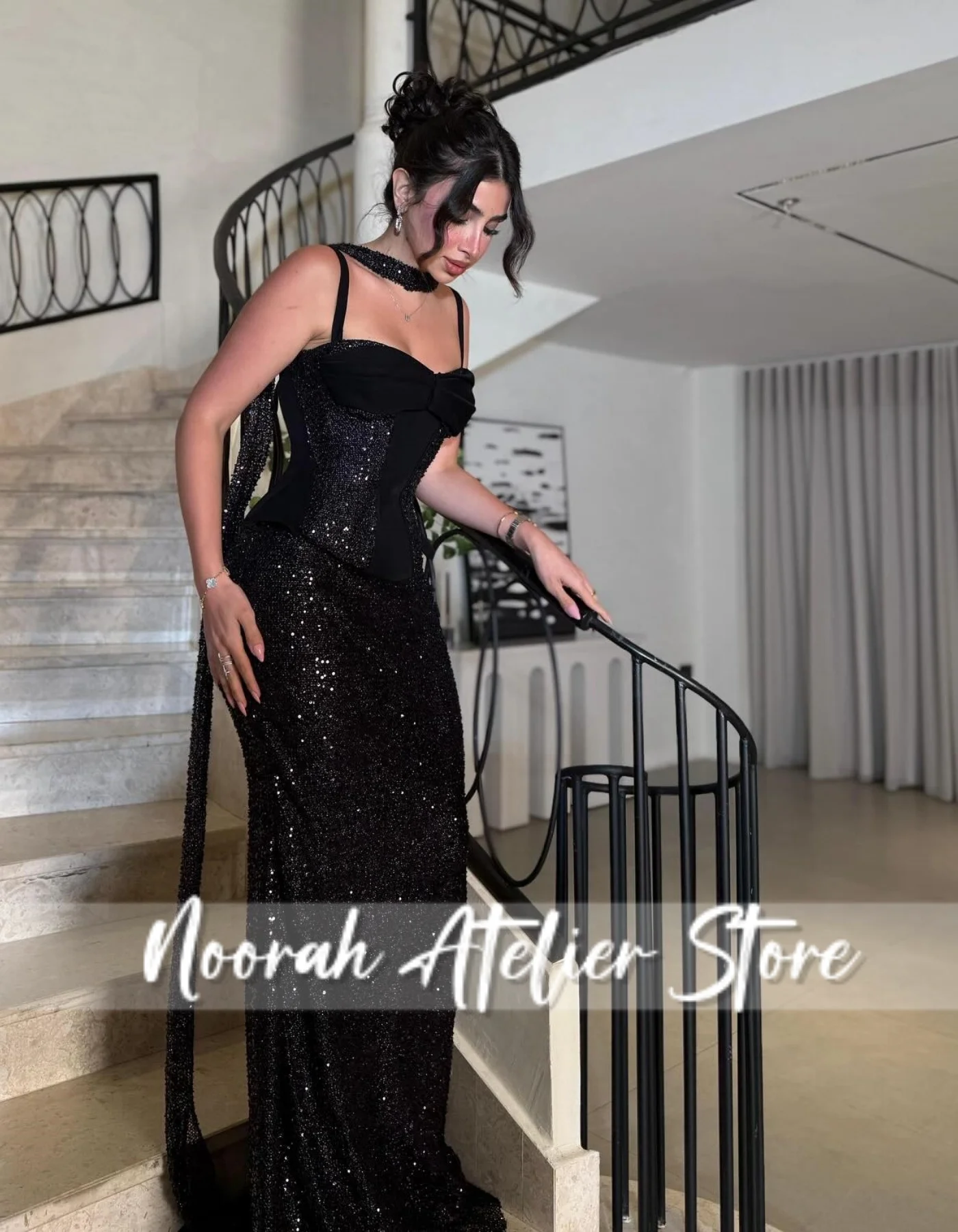 Elegante brillante negro Halter 2 piezas de lujo vestidos de noche para mujer 2025 vestido de boda de tren para mujer Arabia Saudita largo personalizado