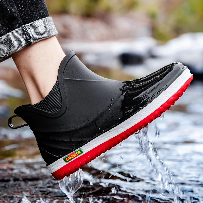 Fashionable Men's Rain Boots New Rubber Shoes Outdoor Lightweight Waterproof Men's Wear-resistant Non-slip Fishing Car Wash Shoe