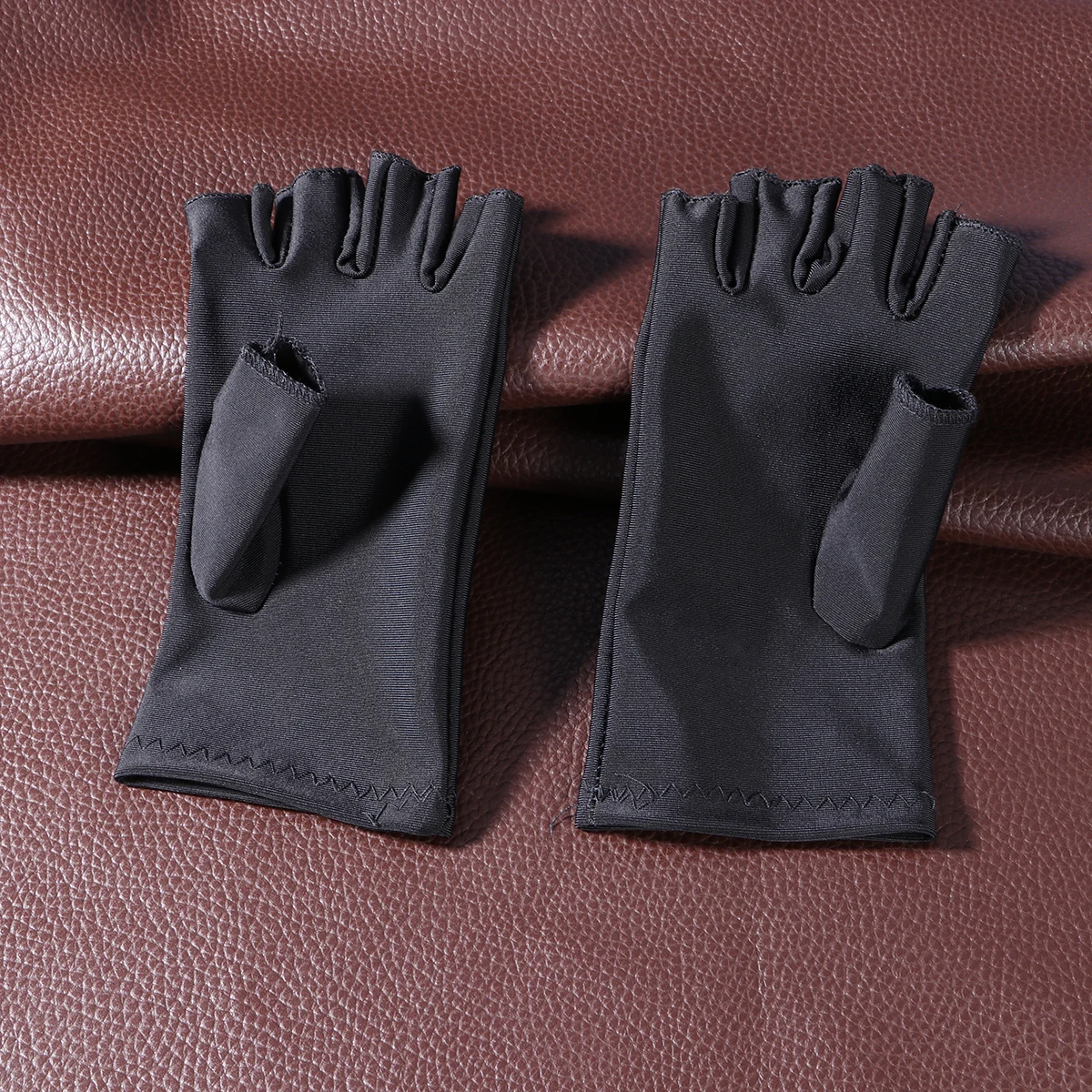 

5pcs Anti Uv Gloves Half Finger Nail Art Manicure Uv Shield Hand Protector For Cycling Sports Outdoor Lightweight Durable