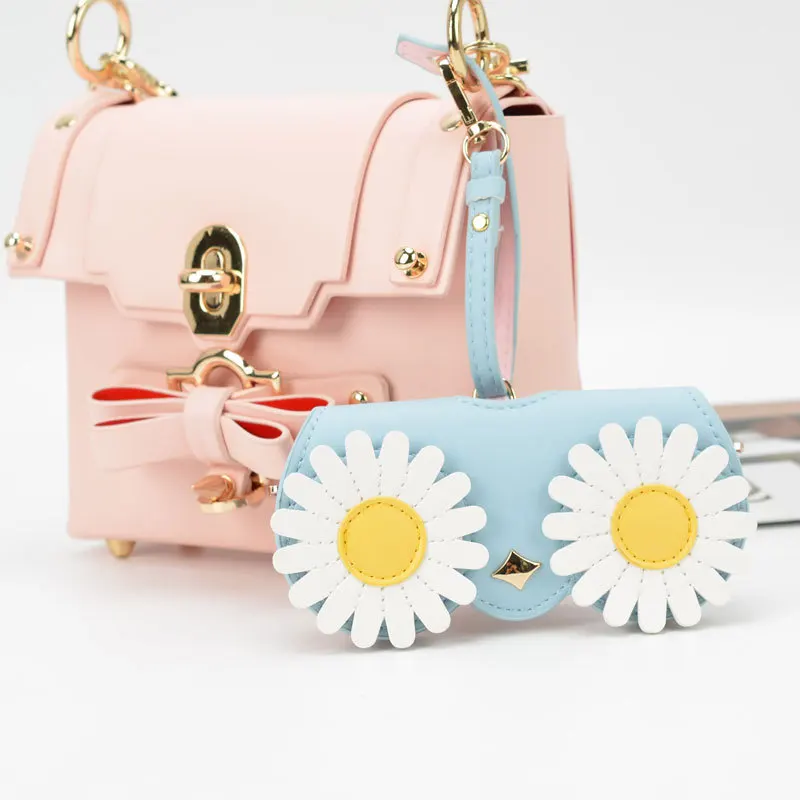 WOMEN'BAG Glasses bag for street display portable cute and funny sunglasses case PU sunglasses bag luxury designer handbag