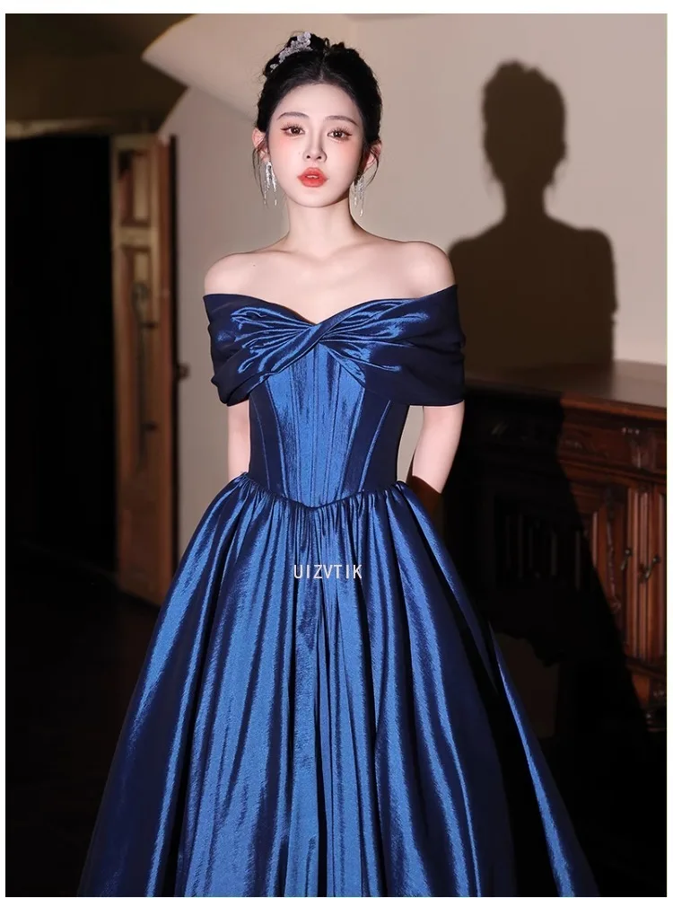 Abiti da festa da sera con spalle scoperte per donna Abito da sposa a trapezio in raso azzurro di lusso leggero da ballo 2025 Abito elegante per occasioni formali