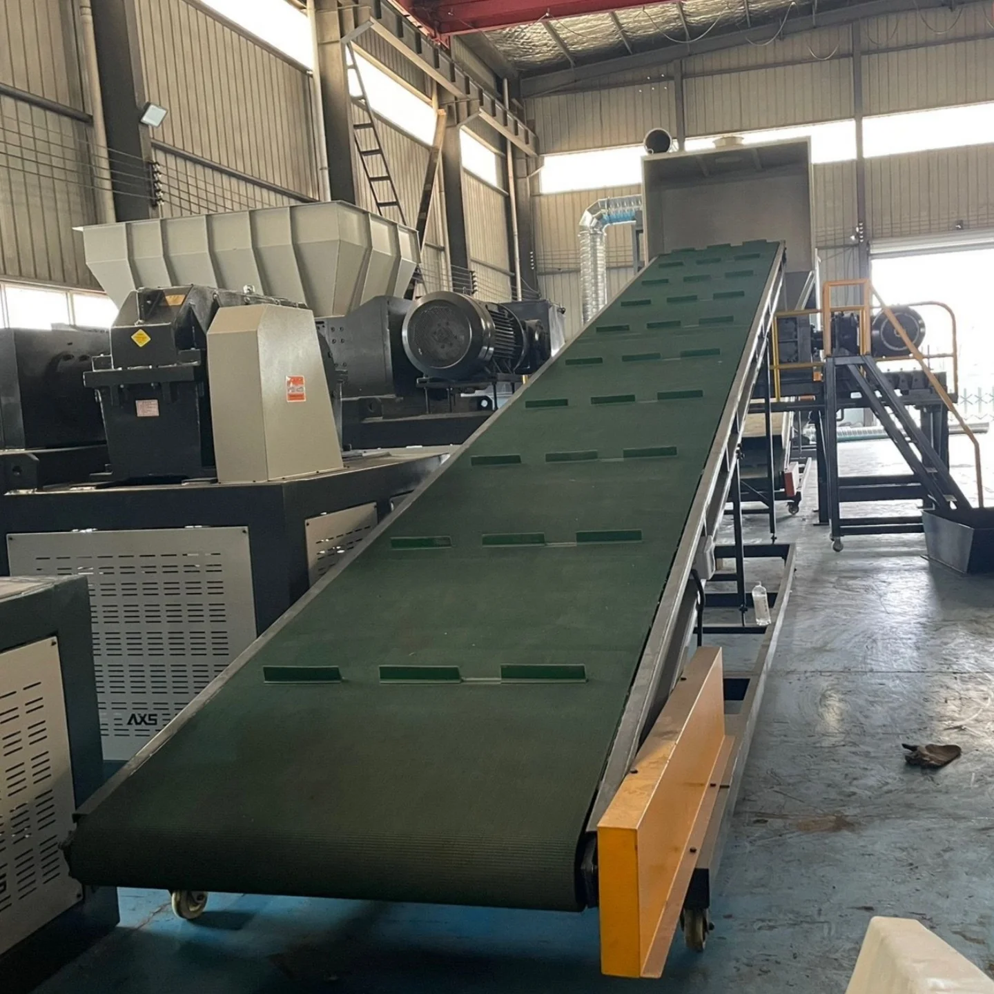 Industrial Double Shaft Shredder For Tire Rubber Kitchen Waste Solid And Construction Waste Recycling Crusher Machine