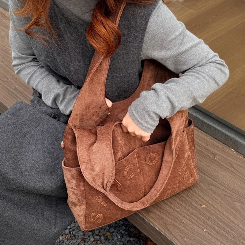 

Autumn and winter retro simple large capacity multifunctional shoulder bag women's fashion letter portable commuting Hobo Bag