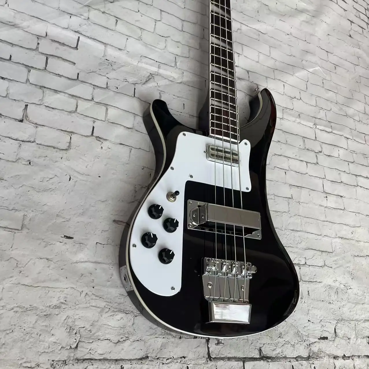 Alien left-handed 4-cord black electric bass, factory real picture, in stock