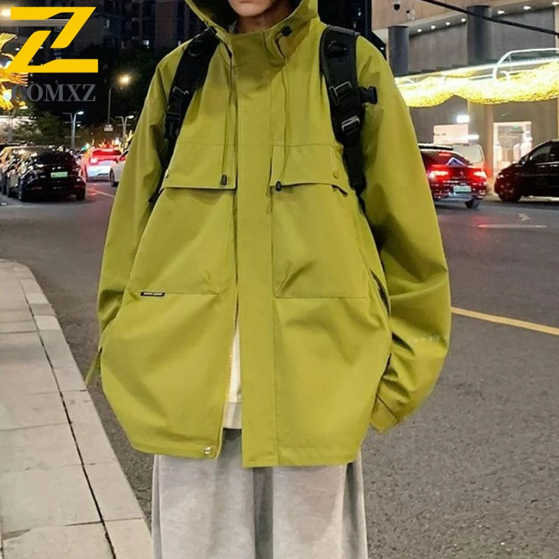 

COMXZ 2024 Mens Workwear Hooded Jacket Autumn Teenager High School Loose Fit Outdoor Couple Windbreaker Coat