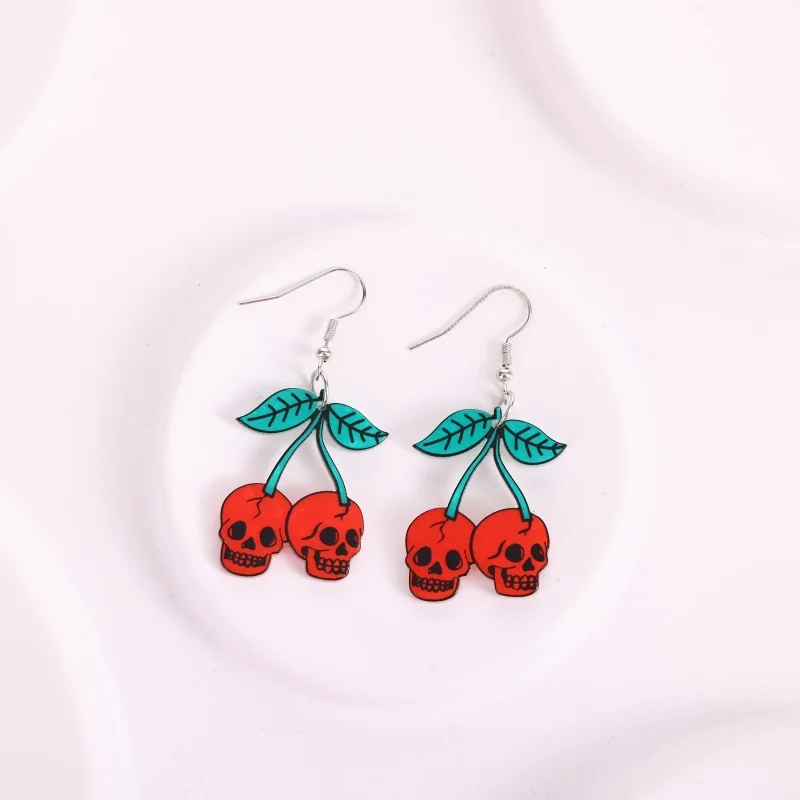 Pendientes de acrílico con forma de calavera y cereza para Halloween, ganchos para las orejas, bonitos y únicos, regalo divertido