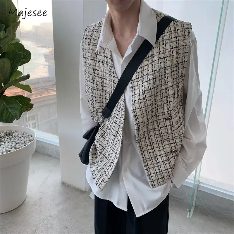 Plaid Vests Men V-neck Loose Simple Elegant Daily Sleeveless Streetwear Japanese Style Retro Minimalist Aesthetic Prevalent New