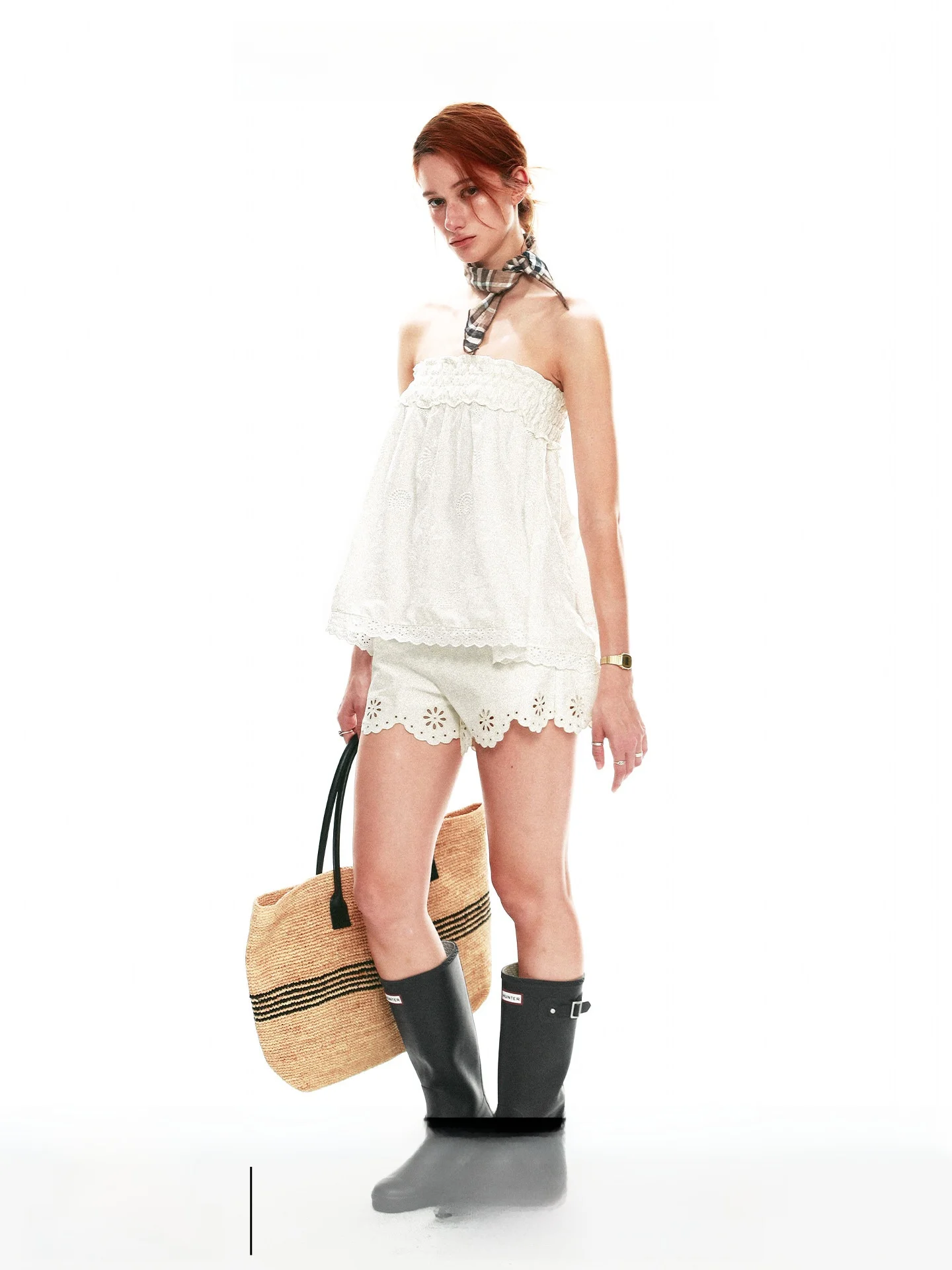 

Summer Casual Vacation Hollow out Strapless Floral Top Women's Fashion Single Moment 26SS Ladies Premium Tube Tops