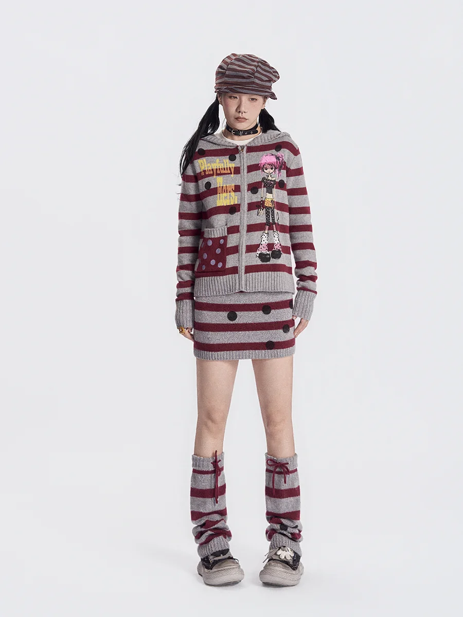 

Комплект из свитера и топа для девушек в стиле Y2K: красный полосатый свитер с принтом, легкий, модный, повседневный, укороченный, на молнии