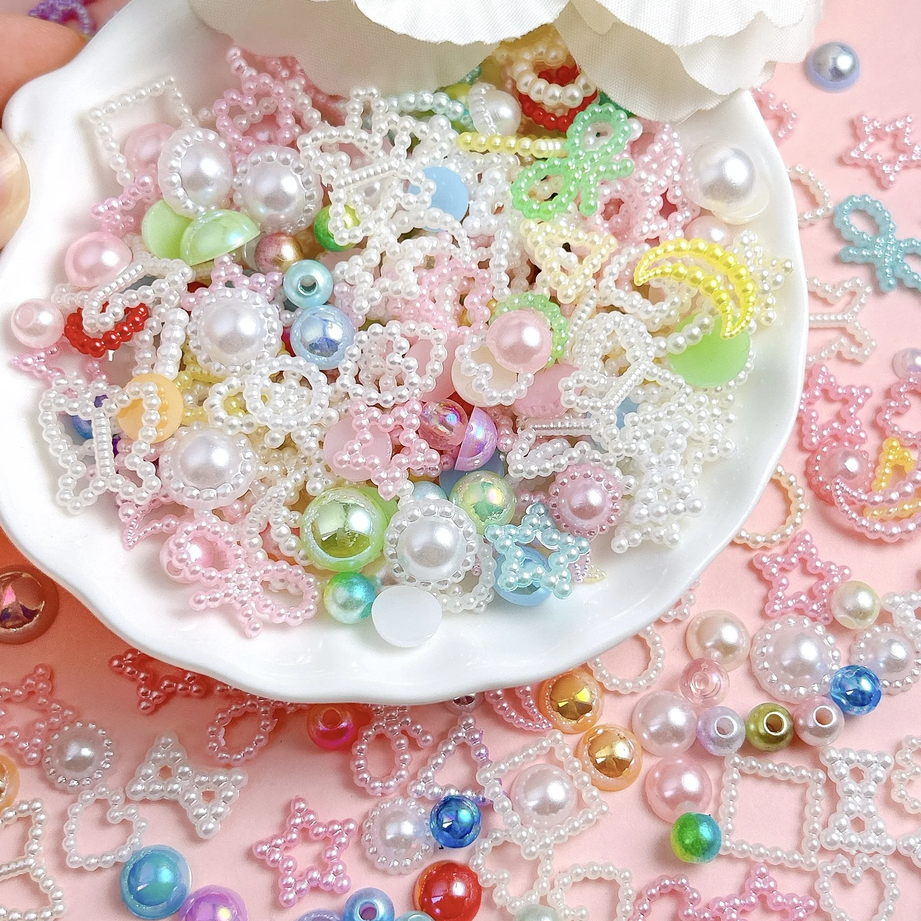 Hollowed-out Pearl Butterfly Heart Triangle Nail Charms Minimalist Colorful Glossy Pearls Nail Art Decorations for DIY Manicure