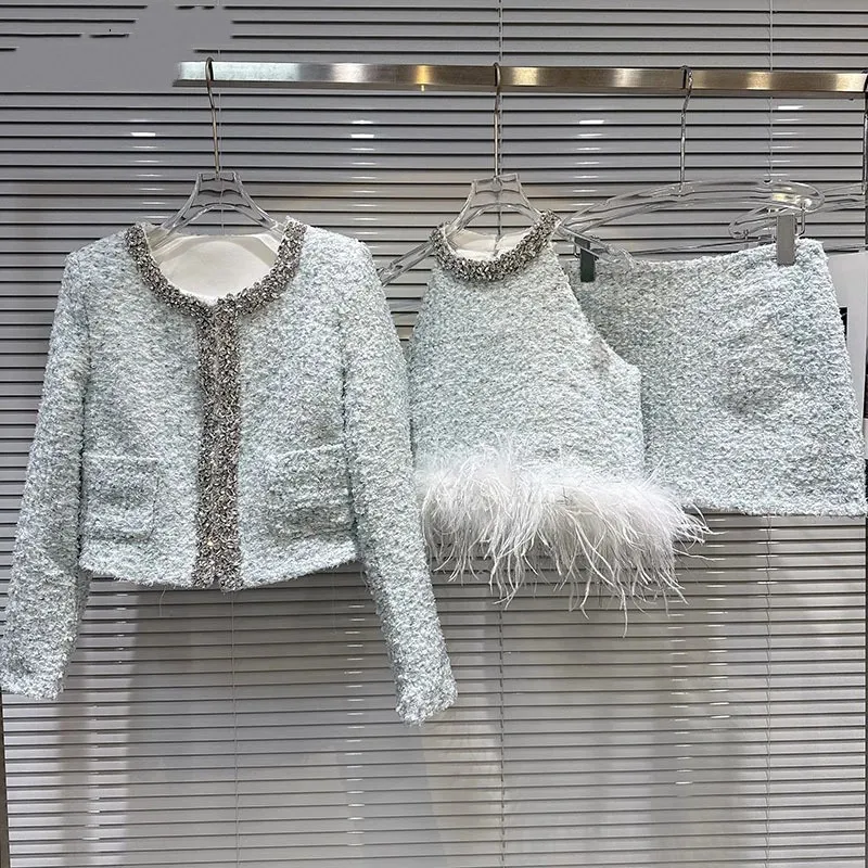 

2025 Autumn New Elegant Style Tweed Short Jacket For Women Feather Patchwork Halter Vest A-line Short Skirt Femaleкостюм