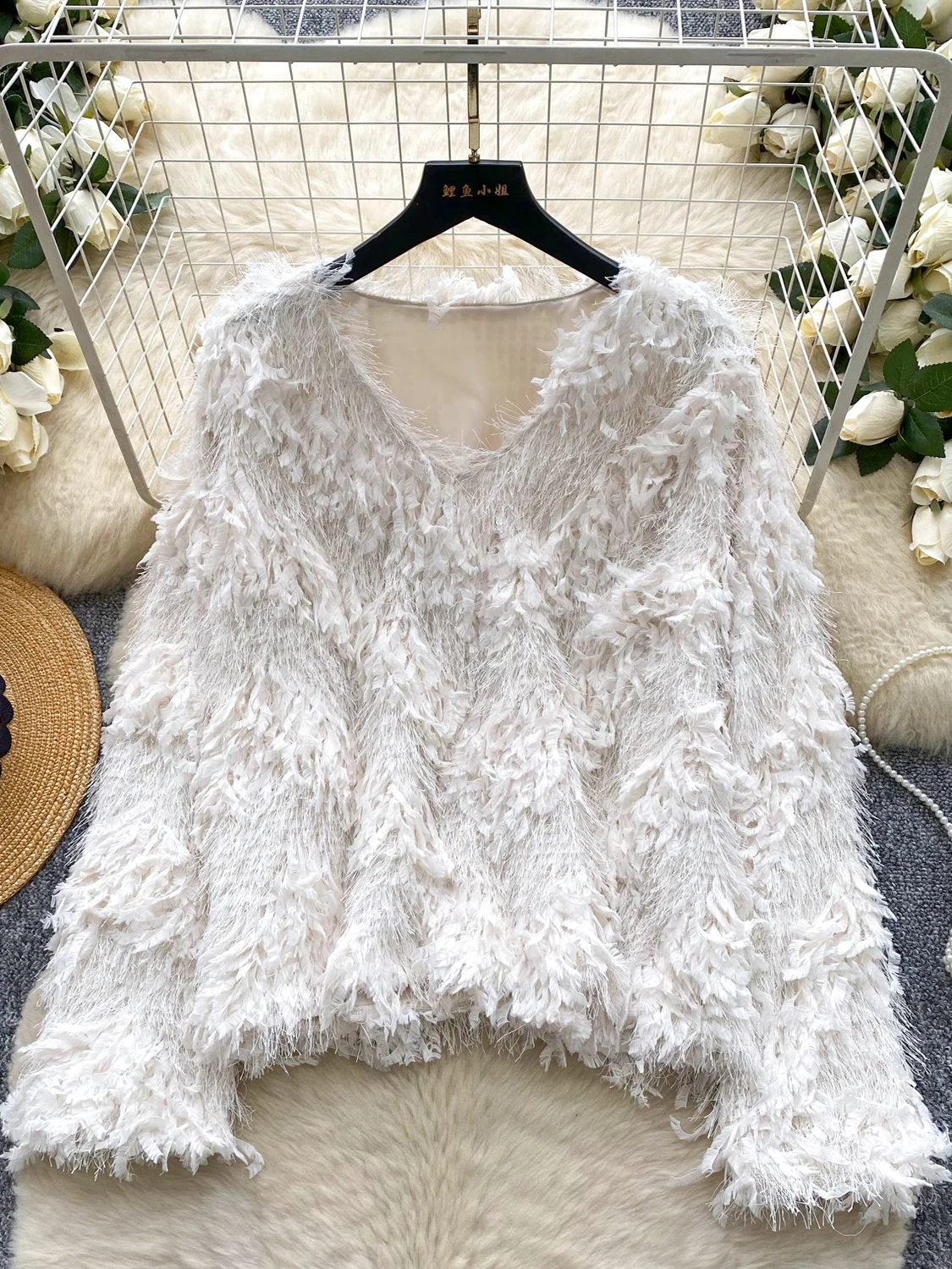 

Ele V-Ne Long Sve пушистый топ с кисточками женский свободный утягивающий внутренний свитер удобный теплый осенне-зимний модный свитер