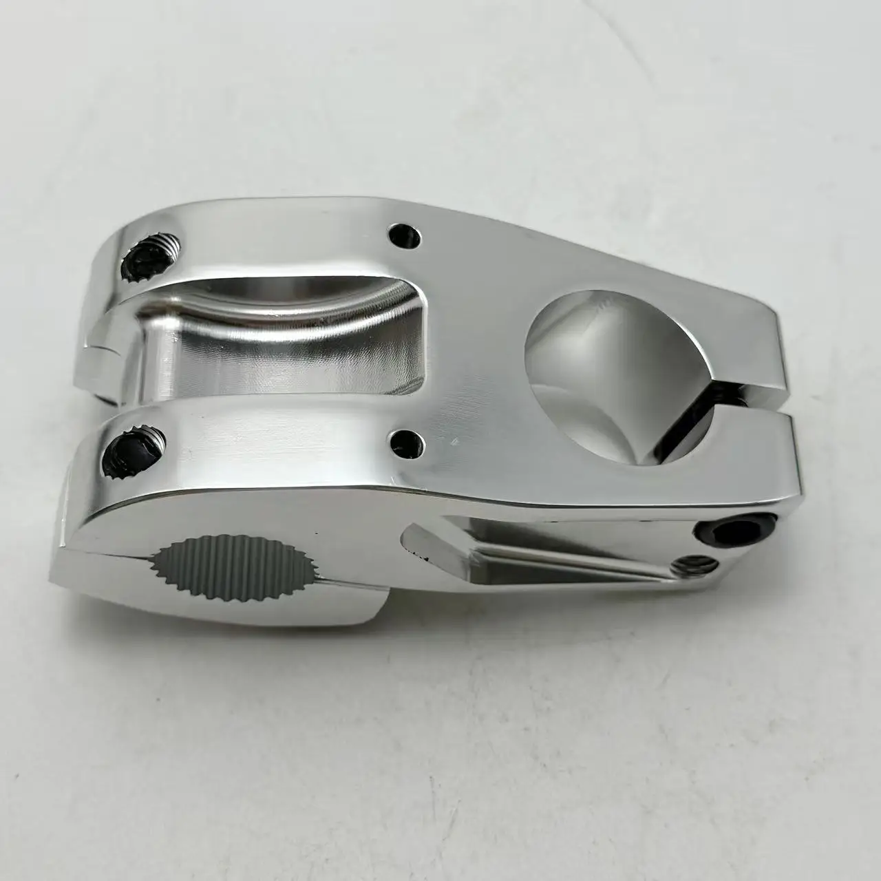 BMX-Lenkervorbau aus 6061 Aluminiumlegierung, 50 mm Reichweite, 22,2 mm Lenkerklemmbereich, 28,6 mm Gabelrohr, 30 mm Einstecktiefe, Fahrrad-BMX-Vorderlenker. – Detail 18