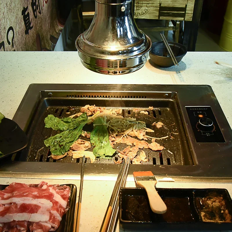 Korean Style Infrared Heating Electric Tabletop Grill Pan Non-Stick Smokeless Barbecue Griddle with Lid Home Party Cooking Tool