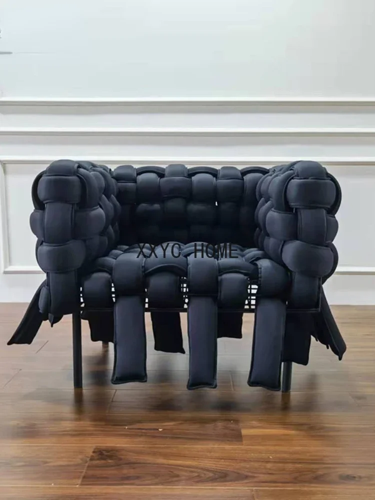 خياطة منسوجة للترفيه كرسي فردي ومزدوج لغرفة المعيشة الإبداعية على شكل درابزين من الحديد المطاوع