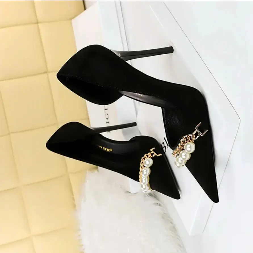 

2025 Spring Sexy Women Shoes High Heel New Brand Stiletto Metal Chain Beading Wedding Pumps Luxury High Heels Party Casual Shoes