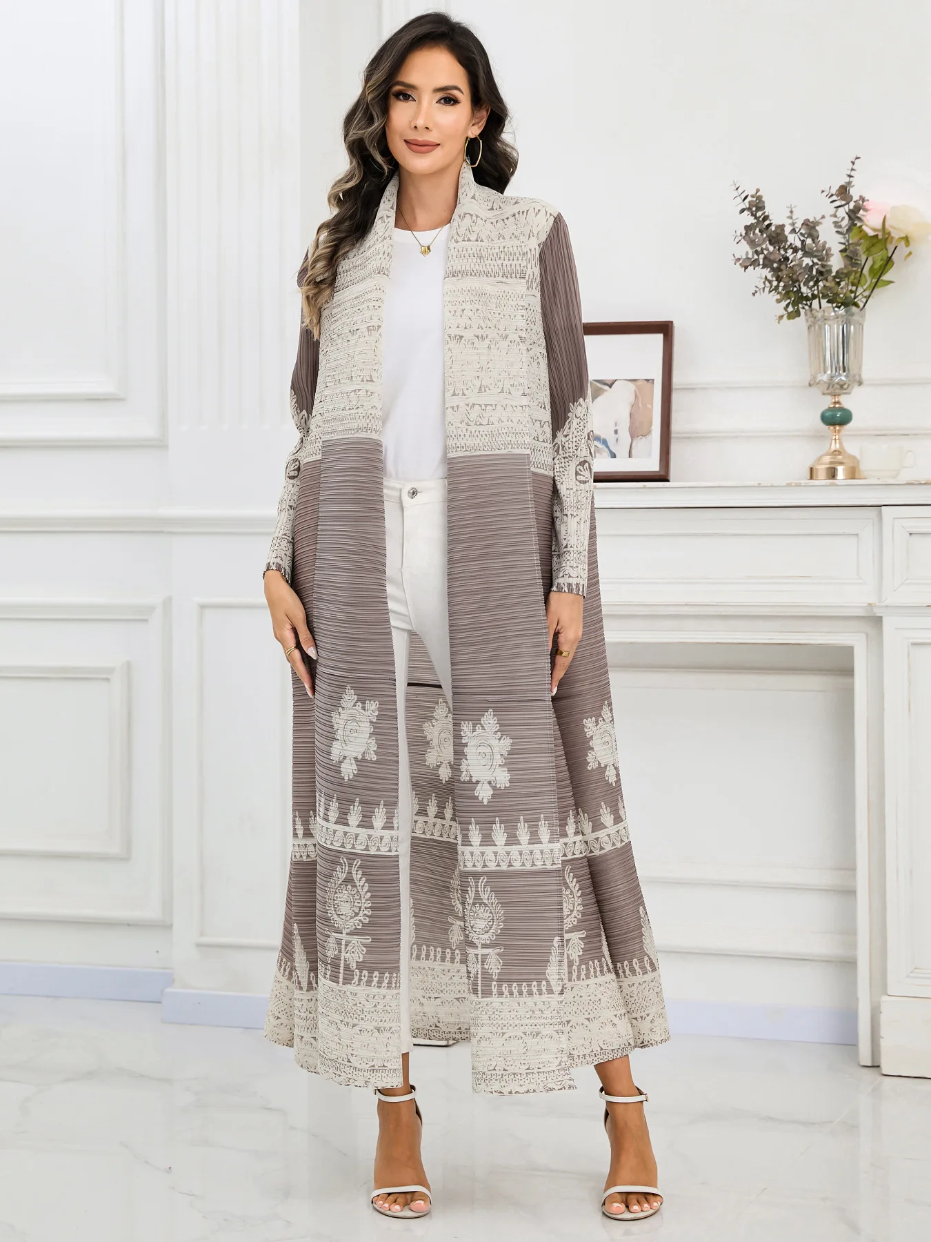Ropa de mujer de Oriente Medio Dubai Arabia Saudita abaya moda plisada estampada Miyake abrigo largo abaya plisado