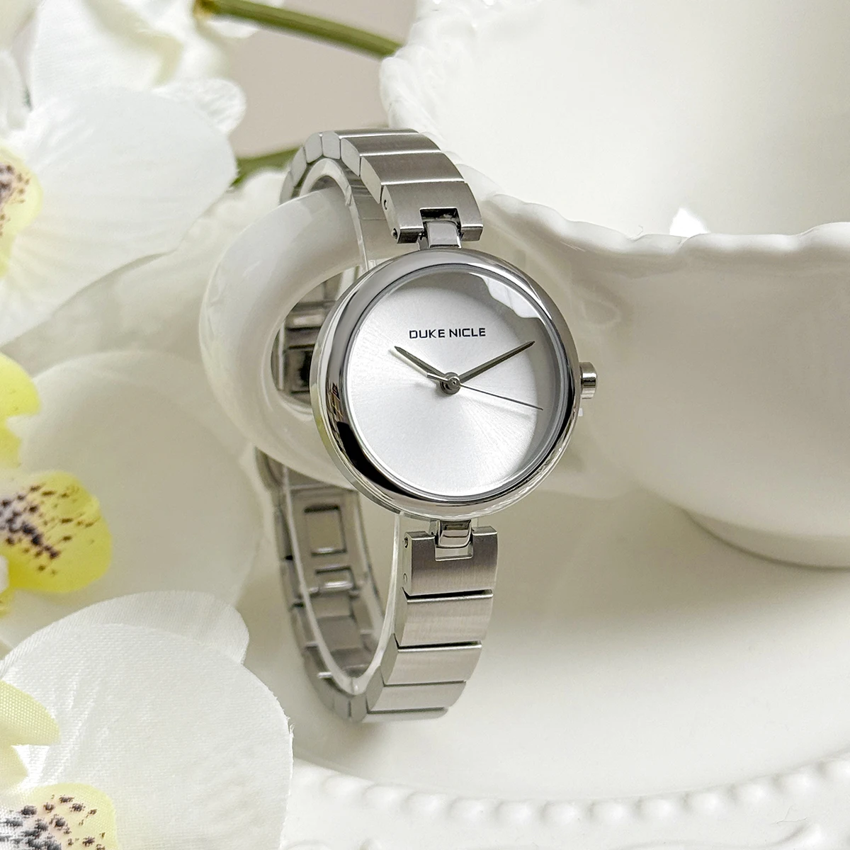 

Оригинальные серебряные аналоговые кварцевые часы для женщин, минималистичные женские наручные часы с ремешком из нержавеющей стали, женские наручные часы для путешествий, часы для девочек, Reloj Mujer