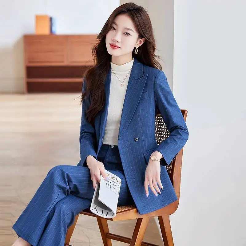 Pantaloni formali a righe eleganti in tessuto di alta qualità Pantaloni per interviste carriera autunno inverno Set blazer professionali per donna