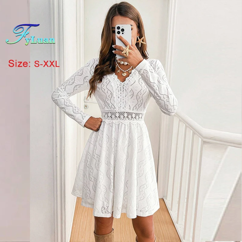 Robe d'été élégante en dentelle pour femmes, blanche, col en V, manches longues, douce, mi-longue, Sexy, taille découpée, vêtements de vacances décontractés, nouvelle collection