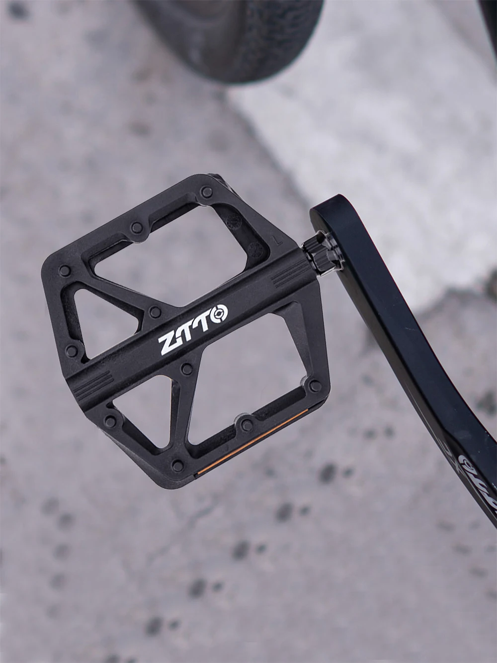 AliExpress ZTTO Economic MTB Flat Bike Pedal Double DU Bushing AM Enduro Road Bicycle Pedal 9/16 Thread Soft Riding For Gravel