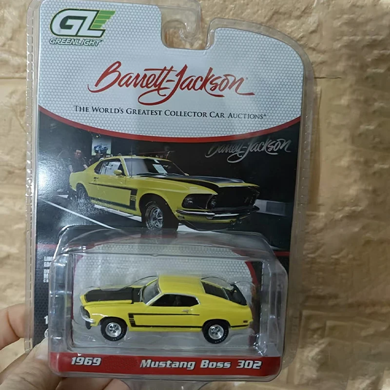Diecast 1:64 Scale 1969 Mustang Sports Car Simulation Alloy Car Model Static Display Collectible Gift Souvenir Decoration