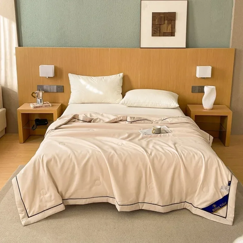 2025 new Hilton hotel model soybean quilt summer air conditioner quilt summer cool quilt close to the body comfort