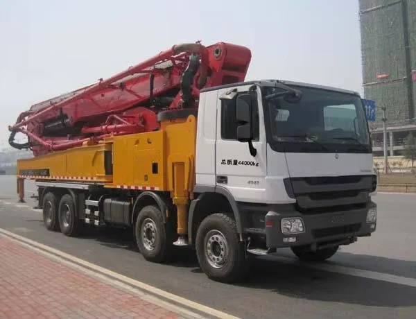 Custom 28M 32m Concrete Pump Truck Flexible 5-Section Boom for Complex Urban Site