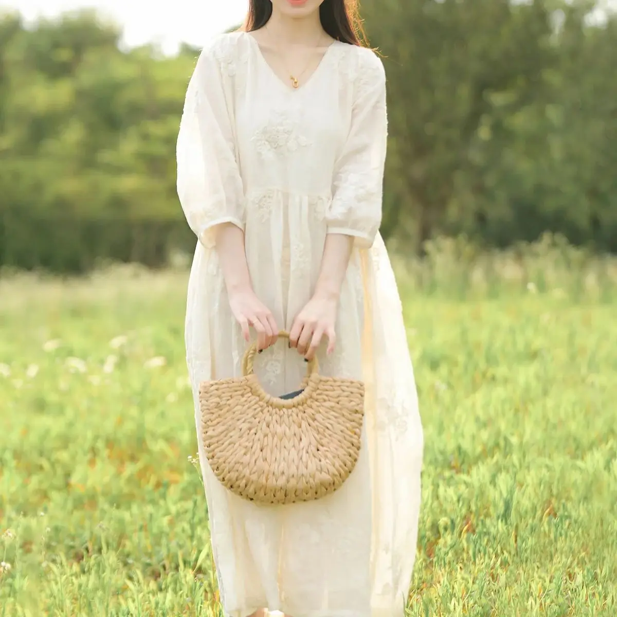 LZJN Vestido de ramie de camada dupla de cintura alta com mangas de comprimento médio, decote em V, vestido longo elegante bordado estilo francês emagrecedor