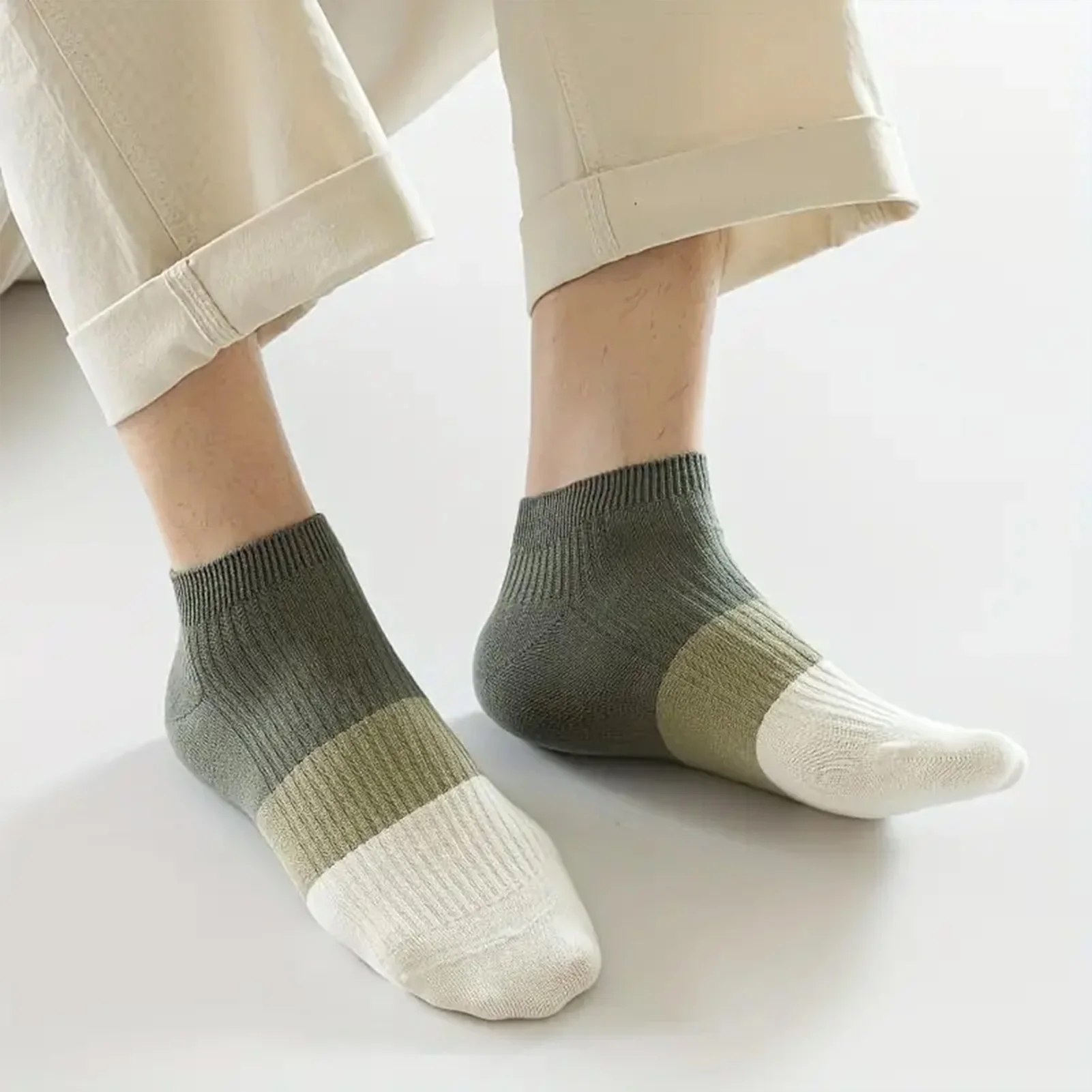 

Sports Socks 5 Pairs Low Cut Cotton Breathable Anti Slip Grip Silicone Dots Casual Athletic Socks For Daily Wear Gym Sports