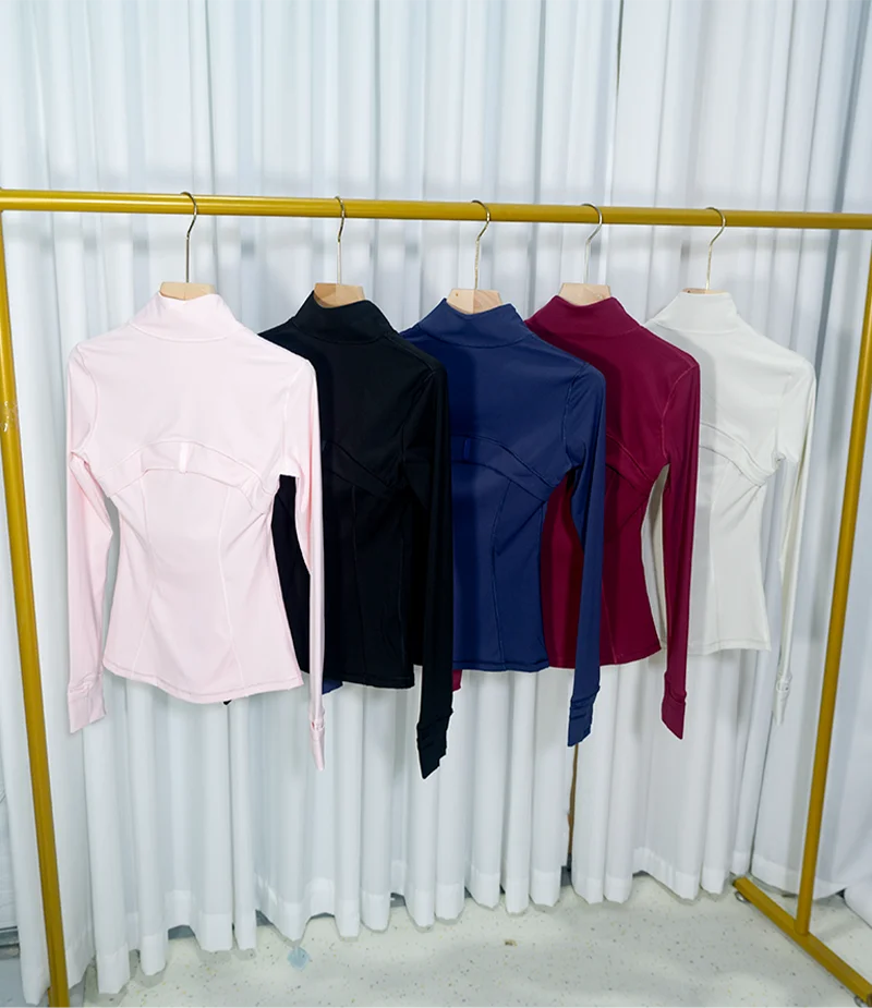 Neue Damen Slim Fit Sportjacke mit Goldreißverschluss, atmungsaktiv, schnelltrocknend, Stehkragen-Stil, Daumenloch-Design, Sportjacke – Detail 3