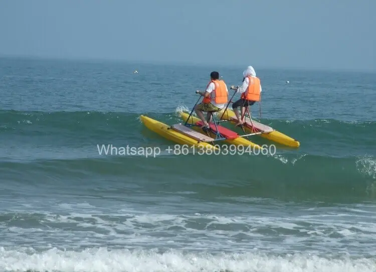 Bicicleta de agua de hélice de deportes marinos, barcos de Pedal inflables de PE, bicicleta de agua de resistencia en agua salada