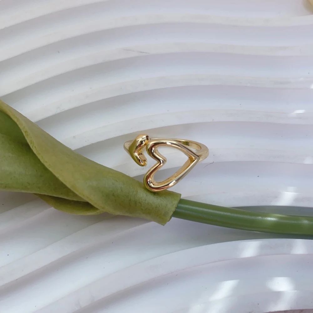 خواتم عصرية عالية الجودة للبيع بالجملة خواتم نحاسية مطلية بالذهب عيار 18 قيراط للارتداء اليومي للنساء #6