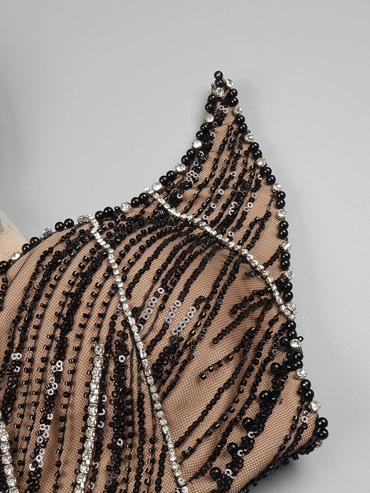 Rückenfreies, seitlich geschlitztes, langes Kleid mit schwarzen Pailletten, Diamantkette, trägerloses Abendkleid, elegante formelle Partykleidung