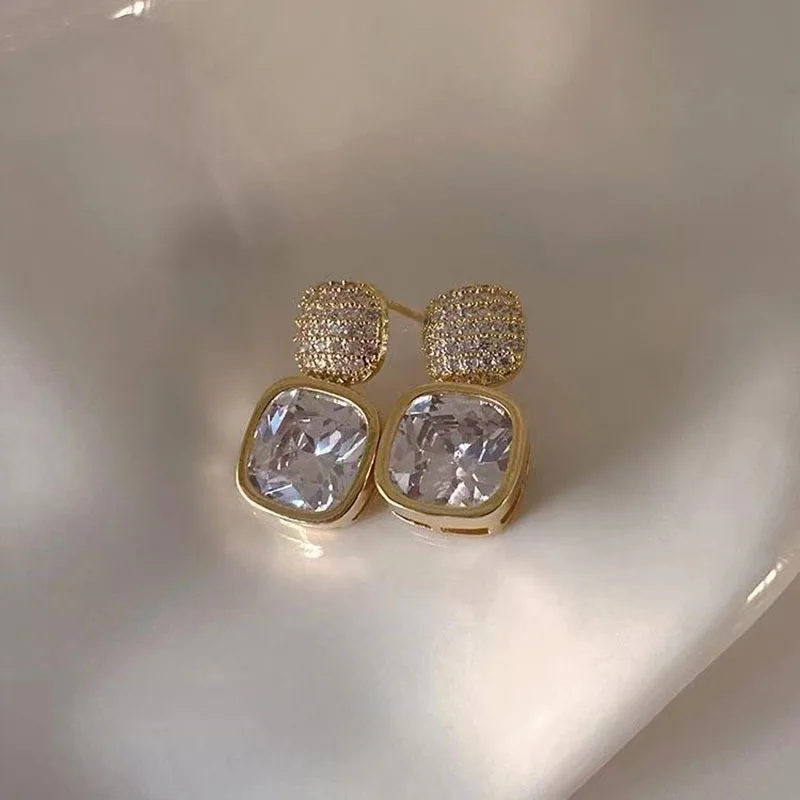 2023 New Minimalist Geometric Square Zircon Earrings For Women‘s Korean Fashion Jewelry Accessories Allergy Resistant Eardrop