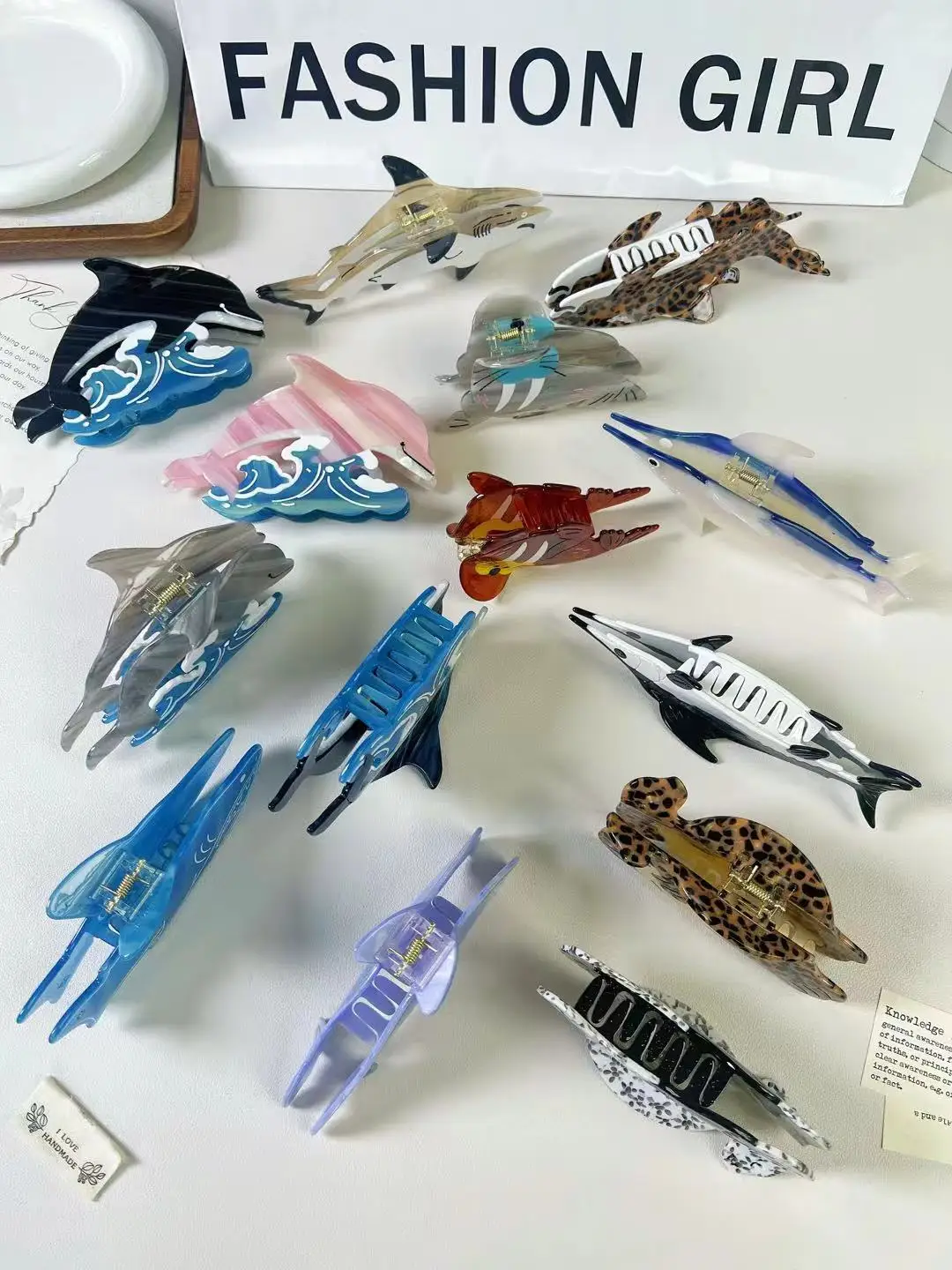 1 Walrus Claw Hair Clip. Island Ocean. Unique Casual, Party Style. Acetate, Handmade. High - Quality. Fashion - Trendy.