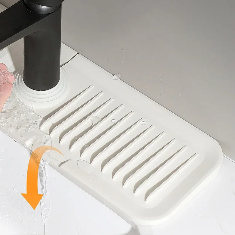 Kitchen Silicone Splash Pad Sink Faucet Splash Catcher Countertop Drainage Drying Mats Protector Mat Draining Pad Kitchen Gadget