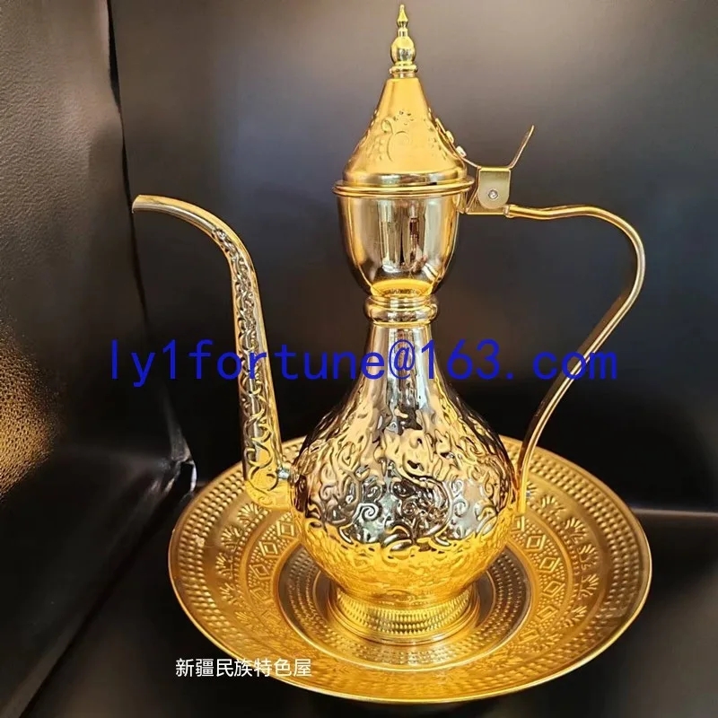 Pot de lavage des mains en vedette, lavabo traditionnel, un ensemble d'ameublement et de restaurants pour réaliser un style ethnique