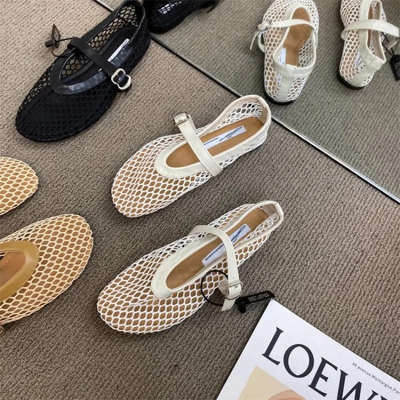 2025 Nouvelles chaussures de ballet plates pour femmes en maille creuse - Sandales en résille respirantes et polyvalentes à la mode décontractée