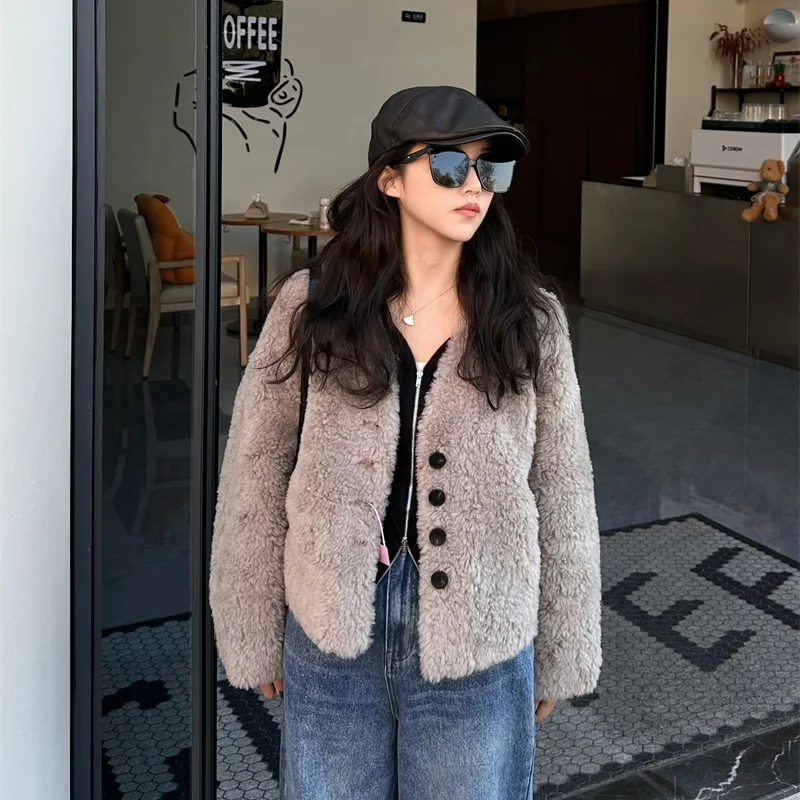 เสื้อโค้ทขนสัตว์สำหรับผู้หญิง รุ่น Thi Warm Wide Ne Cosite หนังแท้ ขนแกะ 00% ทรงหลวม สวมใส่สบายสำหรับฤดูหนาว พร้อมปกขนแกะ