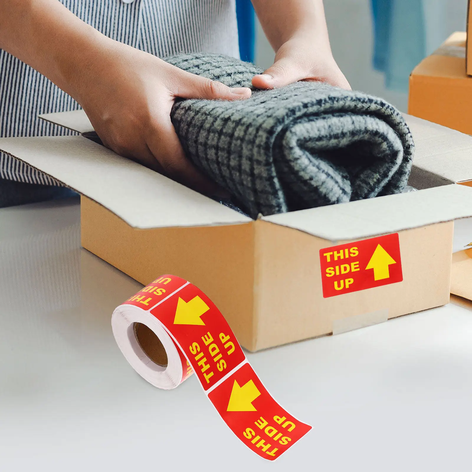 

1 Roll Fragile Shipping Stickers Waterproof Warning Labels for Package Protection Ideal for Moving Packing and Delivery Services